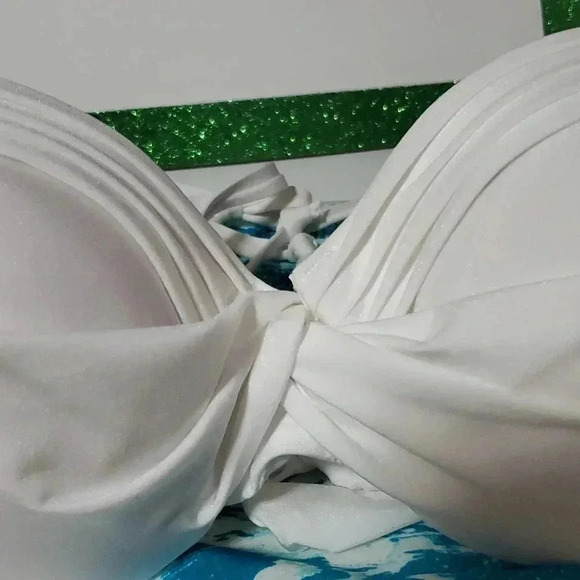 Pearl bikini top - Picture 3 of 8